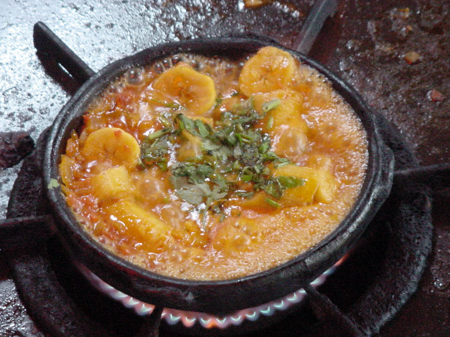 Roteiro gastronômico em Guarapari: moqueca, caranguejo e um dia perfeito entre praia e montanha