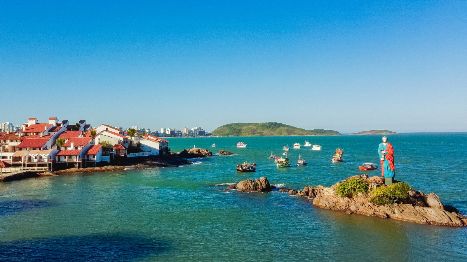 Melhor época para ir a Guarapari: clima mês a mês, chuvas e como fugir da multidão