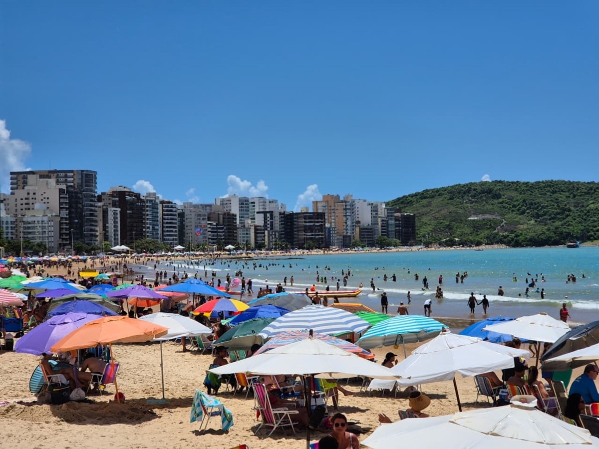 Praias de Guarapari: as mais bonitas, as essenciais e como escolher a melhor no seu estilo